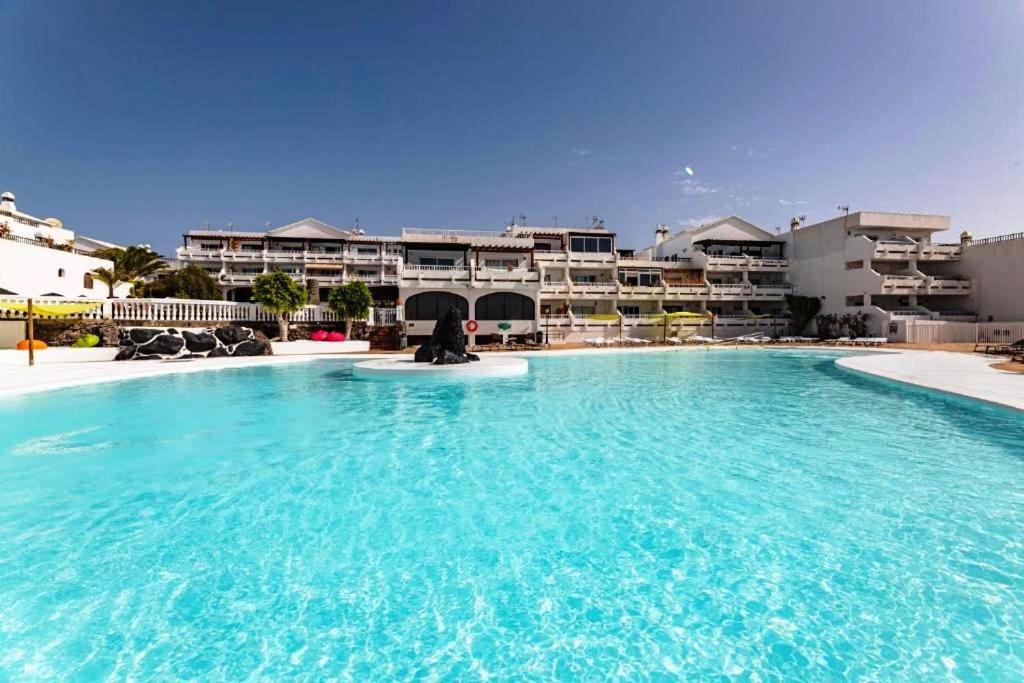 New Pools Wonderful Views Ac Apartment Costa Teguise Bagian luar foto