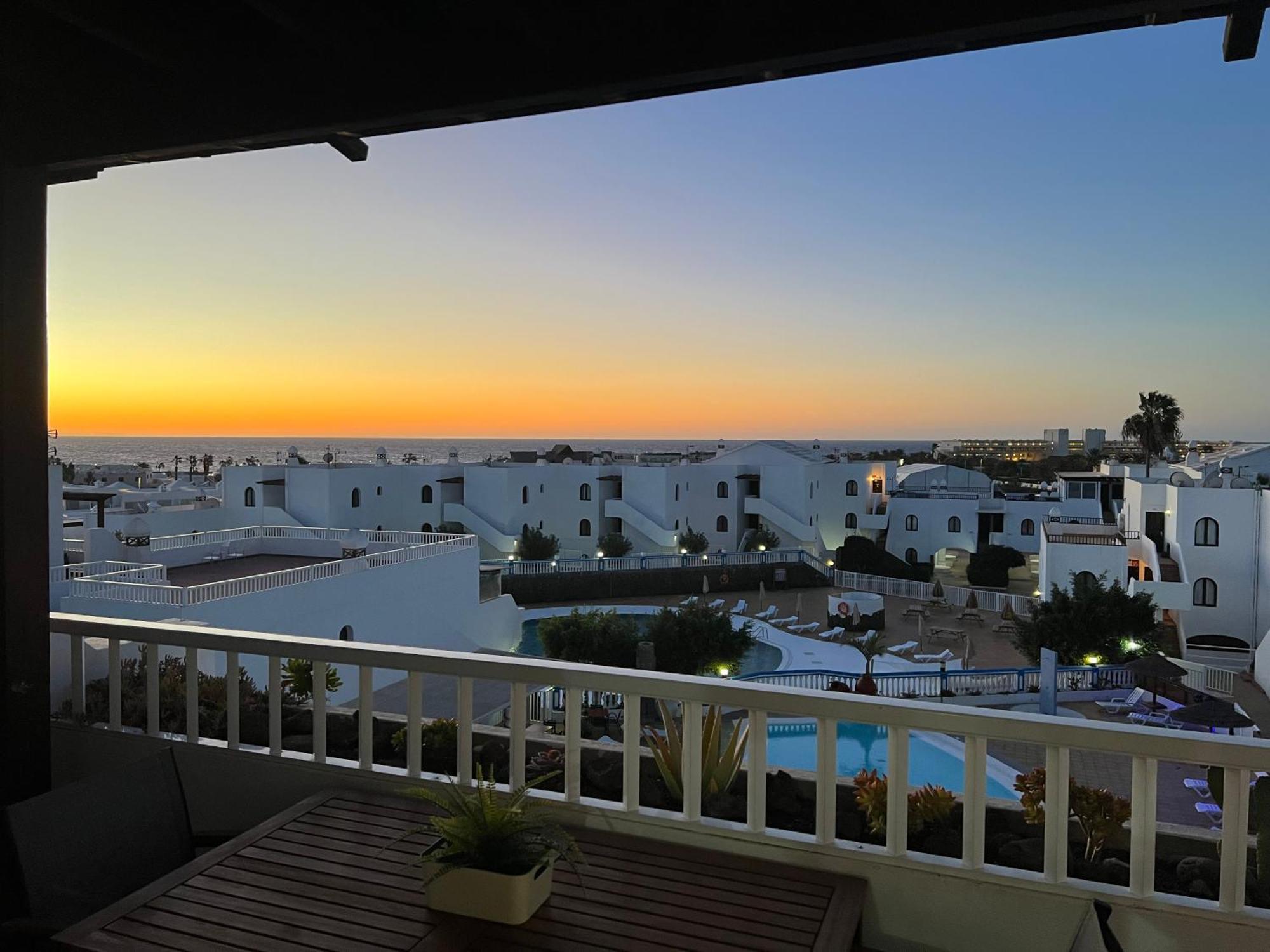 New Pools Wonderful Views Ac Apartment Costa Teguise Bagian luar foto