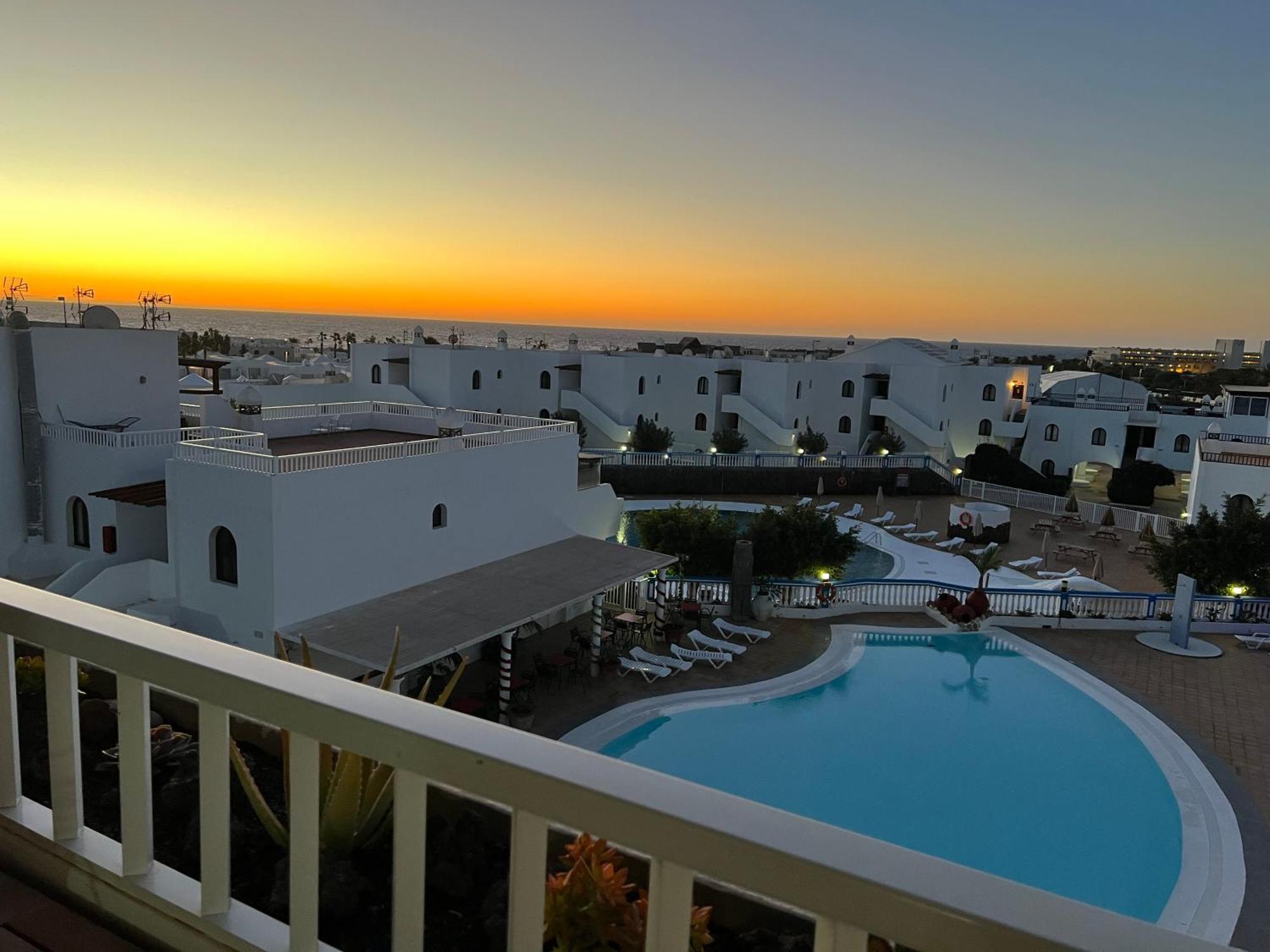 New Pools Wonderful Views Ac Apartment Costa Teguise Bagian luar foto